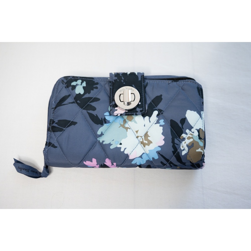Vera Bradley Wallet Womens Blue Floral Chrysanthemum Crush Quilted Turnlock Zip